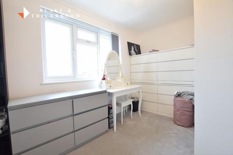 1 Caterham Close, Clacton-on-sea, CO16 8FL