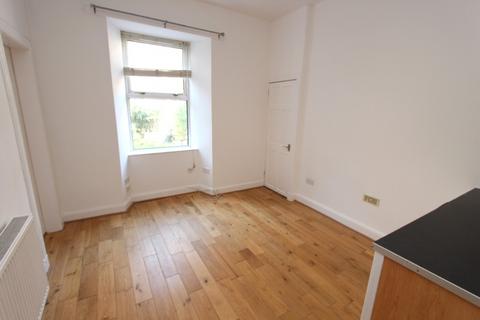 2 bedroom flat to rent, Maryfield Place, Abbeyhill, Edinburgh, EH7