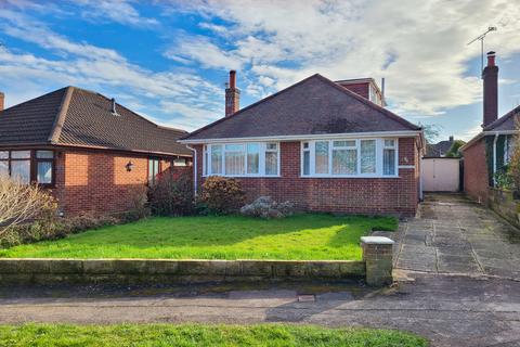 3 bedroom detached bungalow for sale - Kinross Road, Totton SO40