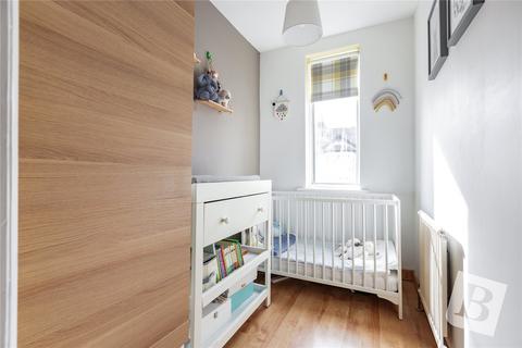 16 Brooklands Road, Romford, RM7 7DX