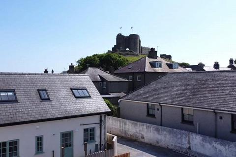 undefined, Criccieth, Gwynedd, LL52