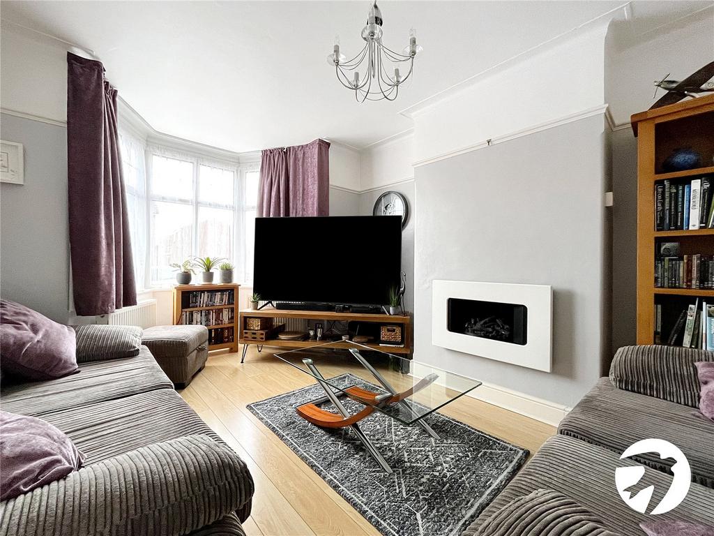 Palmerston Road, Chatham, Kent, ME4 3 bed semidetached house for sale