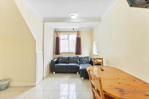 undefined, Coldharbour Lane, Hayes UB3 3EH