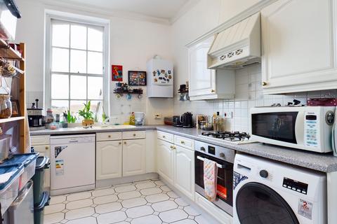 2 bedroom flat to rent, Clocktower Drive, Southsea PO4