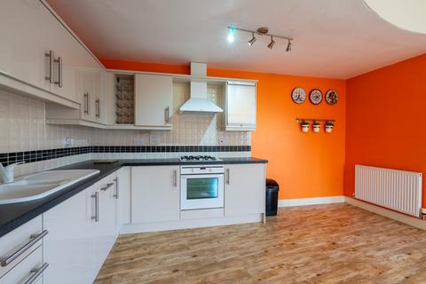 2 bedroom flat for sale, Ladybank Avenue, Preston PR2