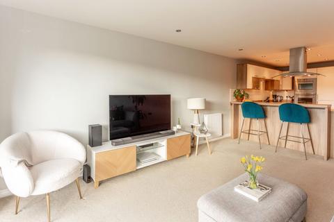Flat 14, 1 Hatters Lane, Edinburgh, EH7 4GZ