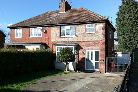 3 bedroom semi-detached house to rent, Burringham Road, Scunthorpe, DN17