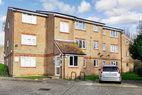 1 bedroom flat for sale, Thant Close, Leyton