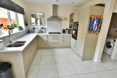 4 bedroom detached house for sale, Llys y Groes, Wrexham, LL13