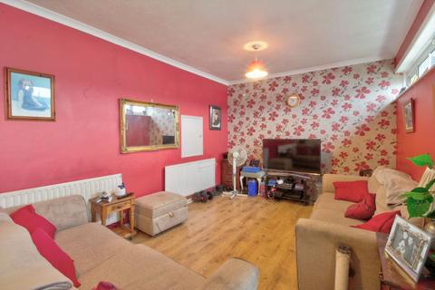 2 bedroom flat for sale, Harlow CM18