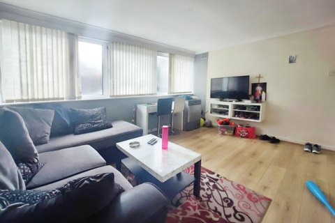 2 bedroom flat for sale - 5A Comrie Close, Wyken, Coventry, West Midlands CV2 3BL