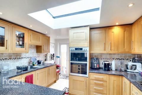 2 bedroom terraced house for sale, New Road, Dartford