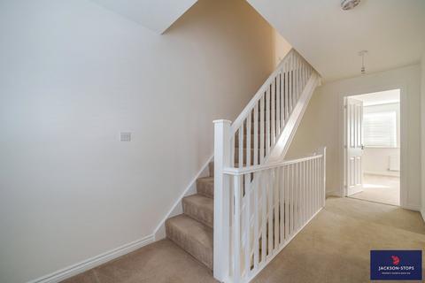 21 Dragonfly Way, Northampton, NN4 9EH