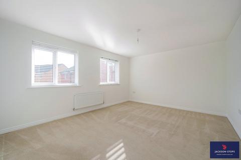 21 Dragonfly Way, Northampton, NN4 9EH