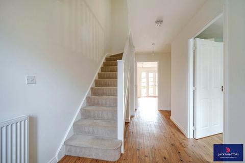 21 Dragonfly Way, Northampton, NN4 9EH