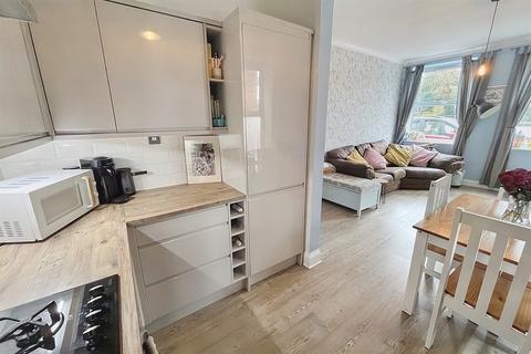2 bedroom flat for sale, Southbourne