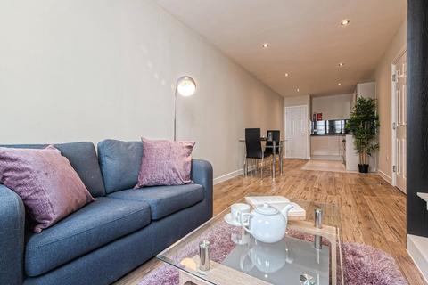 1 bedroom apartment to rent, Apt 1, 18 East Parade, 18 East Parade LS1