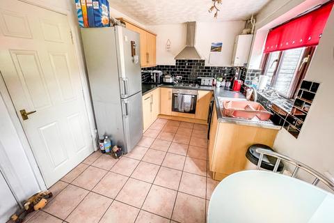 17 Club Row, Dudley, DY3 2BP