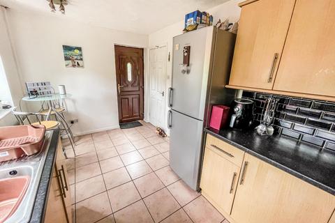 17 Club Row, Dudley, DY3 2BP