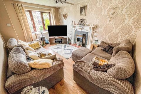 17 Club Row, Dudley, DY3 2BP