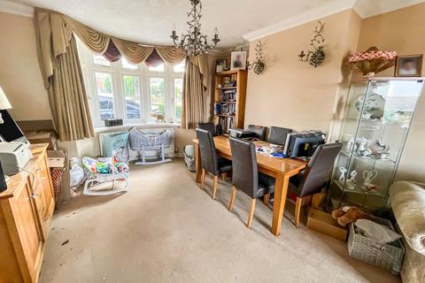 3 bedroom semi-detached house for sale, The Ridgeway, Dudley