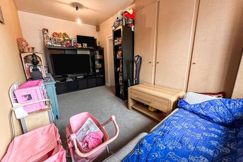 26 Clent Road, Stourbridge, DY8 4LN