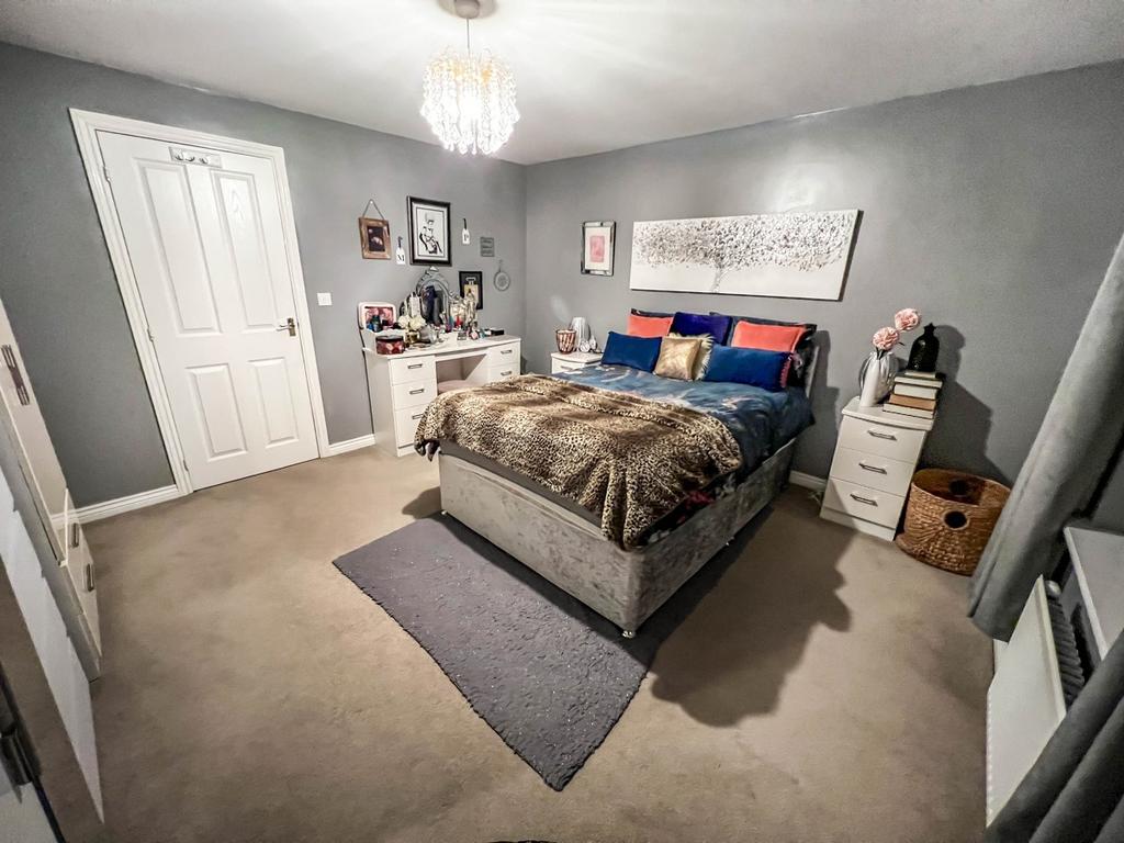 2nd Bedroom