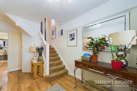 4 bedroom end of terrace house for sale - Croft Road, Norbury, SW16