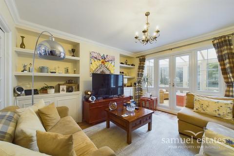 55 Croft Road, London, SW16 3NG