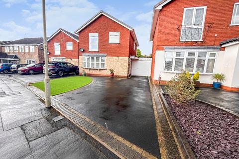 3 bedroom detached house for sale, Catesby Drive, Kingswinford