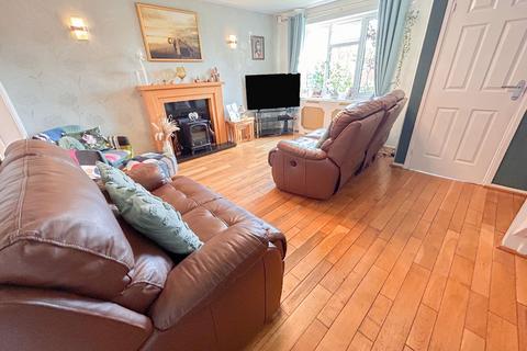 6 Skylark Close, Brierley Hill, DY5 4UQ