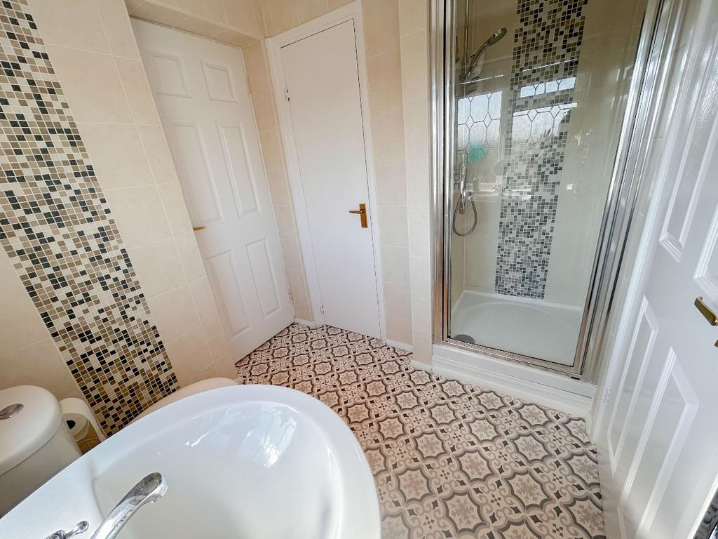 Jack And Jill Bathroom