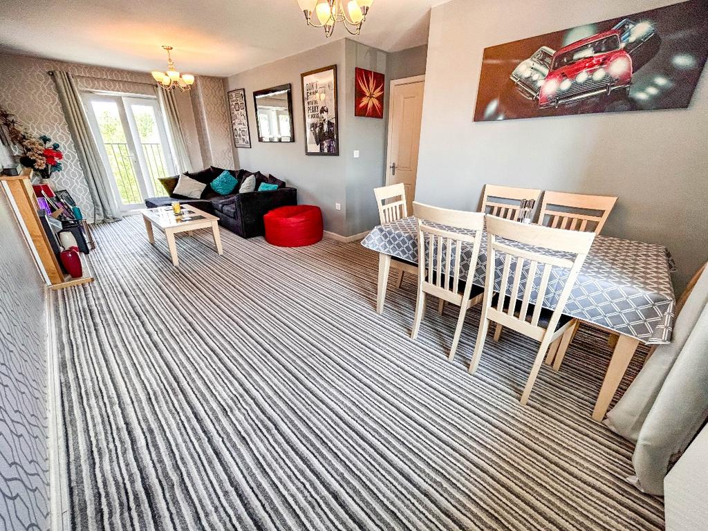 Living/Dining Room