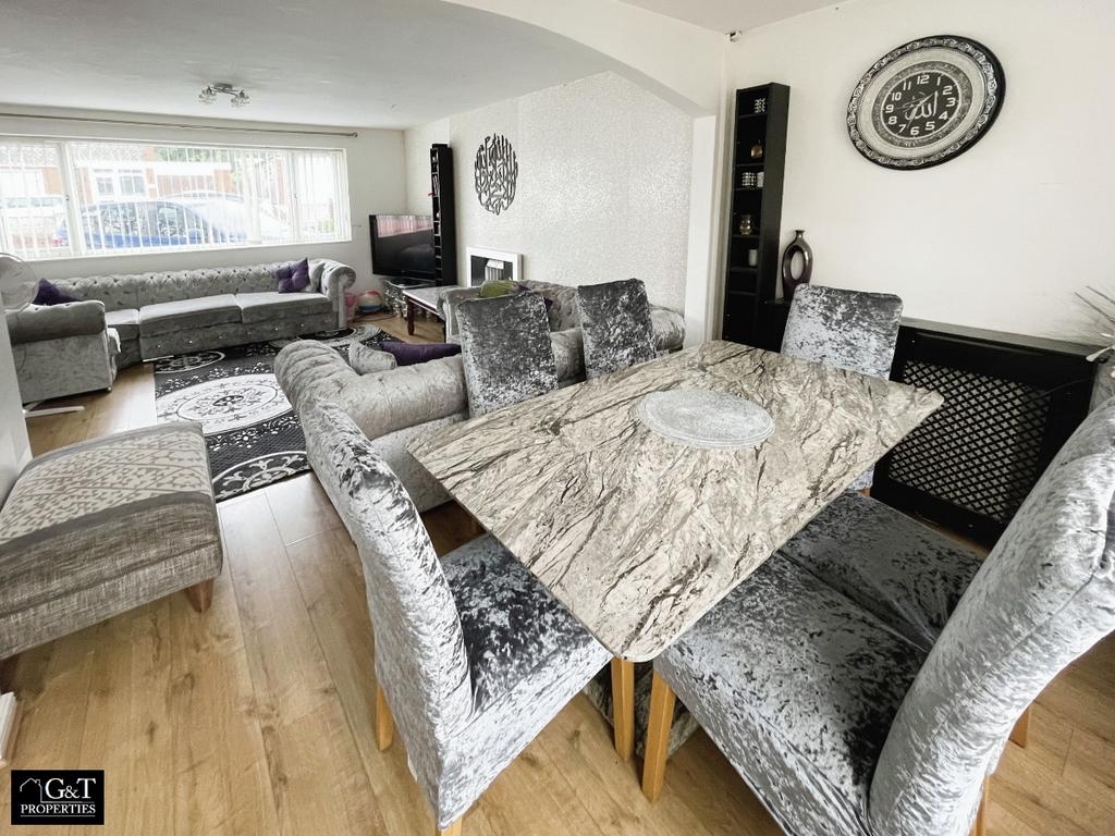 Living/Dining Room