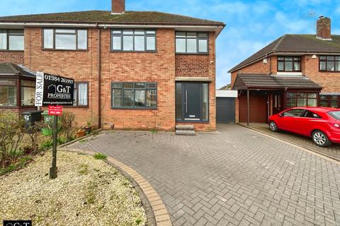 3 bedroom semi-detached house for sale, Tennyson Road, The Straits, Lower Gornal,