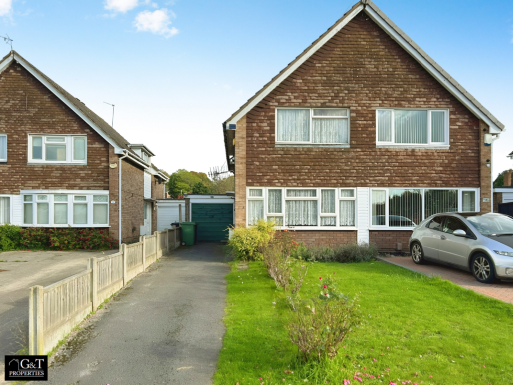 Kestrel Road, Dudley 2 bed semidetached house for sale £142,250