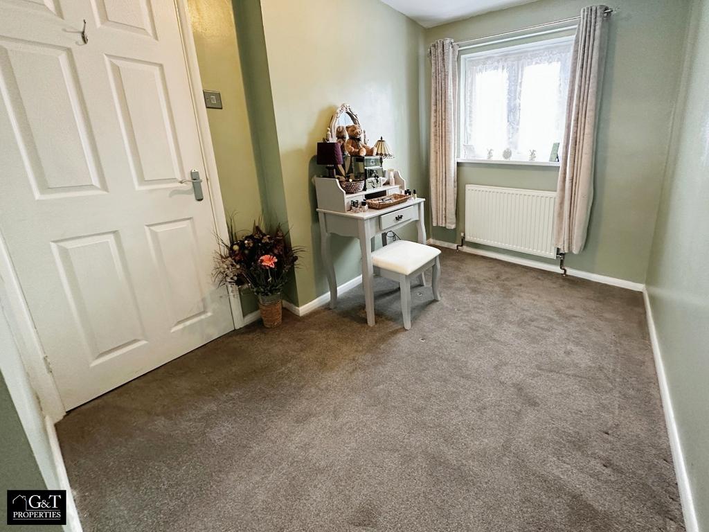 2nd Bedroom