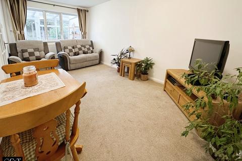 5 Argyle Close, Stourbridge, DY8 4XT