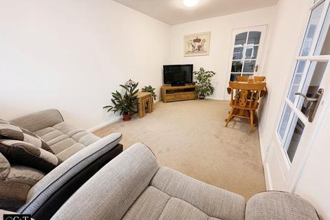 5 Argyle Close, Stourbridge, DY8 4XT