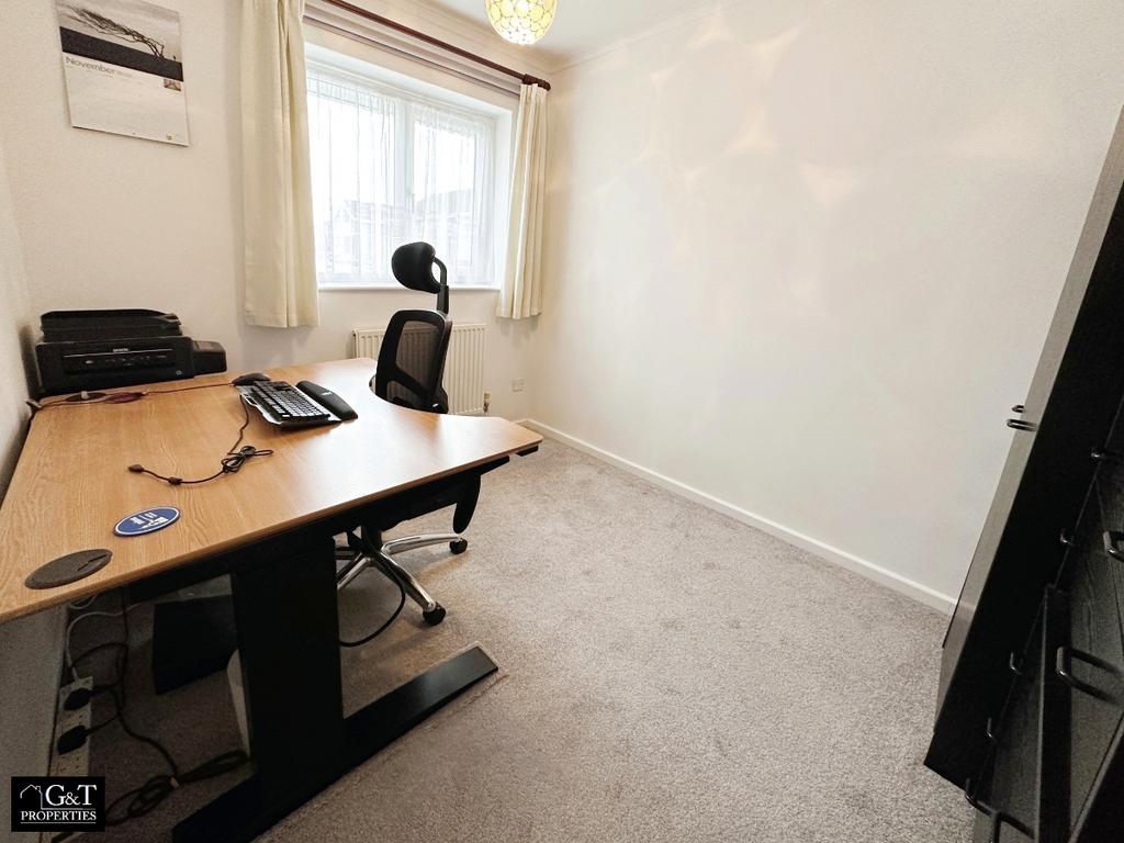 2nd Bedroom