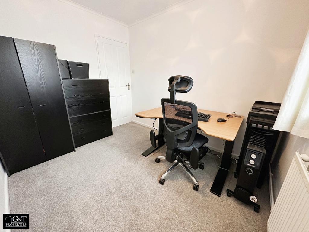 2nd Bedroom