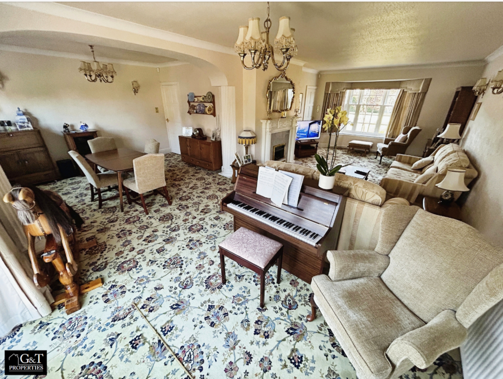 Living/Dining Room