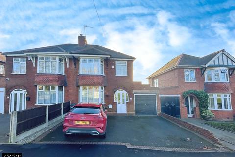 3 bedroom semi-detached house for sale, Selborne Road, Dudley