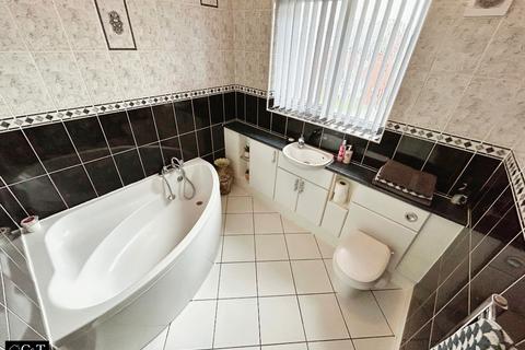 3 bedroom semi-detached house for sale, Bisell Way, Brierley Hill
