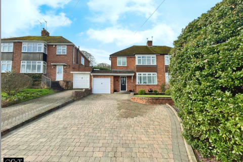 3 bedroom semi-detached house for sale, Kingsley Road, Kingswinford