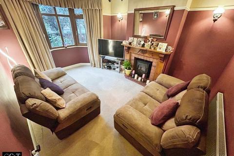 3 Wolverhampton Road, Kingswinford, DY6 7HX