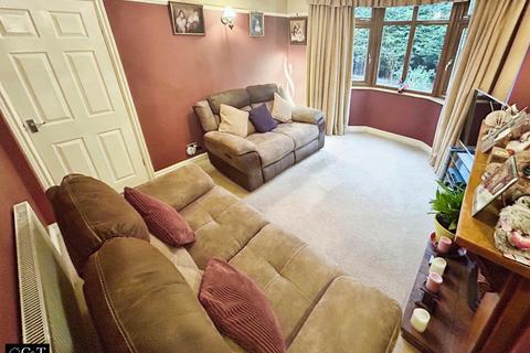 3 Wolverhampton Road, Kingswinford, DY6 7HX