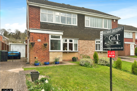 3 bedroom semi-detached house for sale - Eversley Grove, Dudley