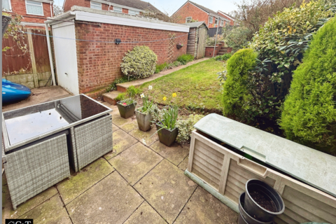 16 Eversley Grove, Sedgley, Dudley, DY3 3RF