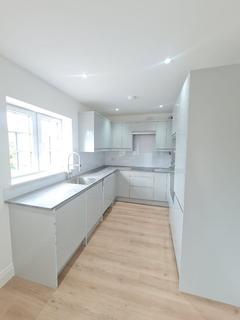 2 bedroom flat to rent, London SW16